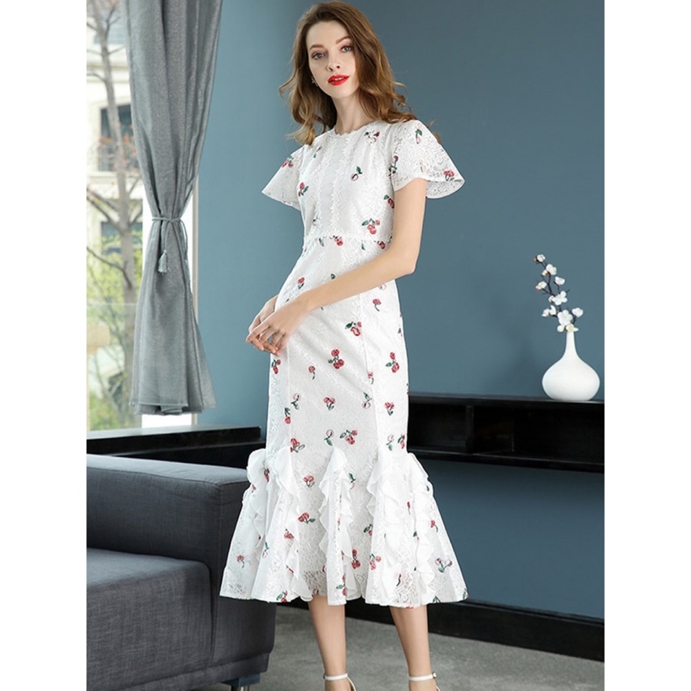 Metisu White Fishtail Hem Cutwork Lace Midi Dress size s